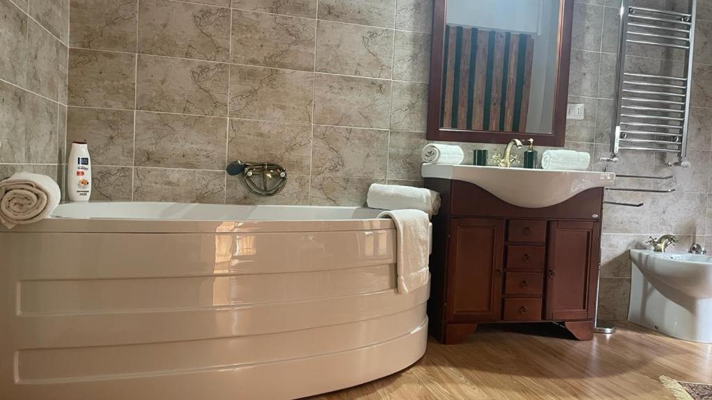 Doctor House Standard, Suites & Luxury Rooms Enna Exterior photo